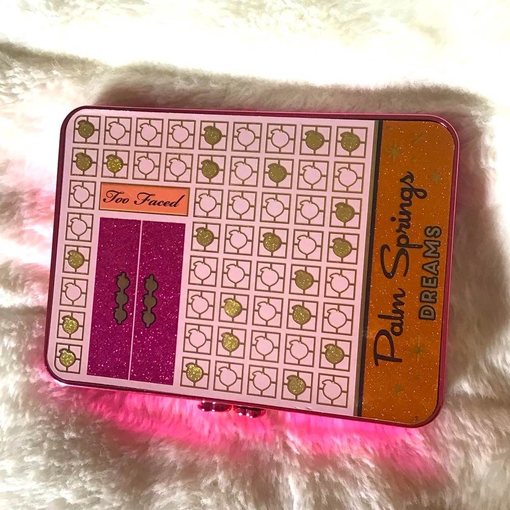 Too faced Palm Springs makeup palette